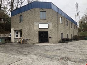 Investment Opportunity! Flex Building / US Rt 9W Exposure