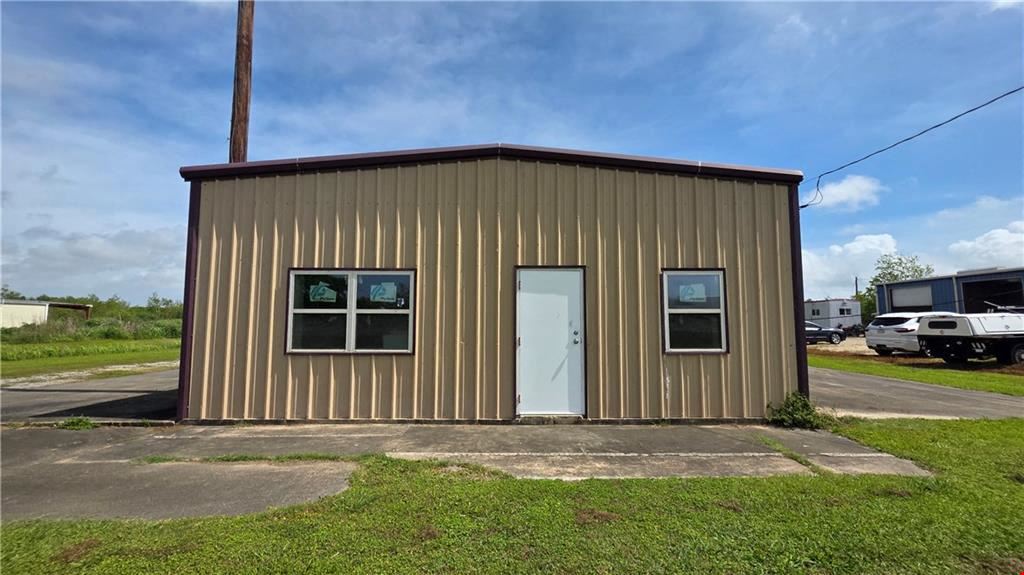 36173 Highway 11