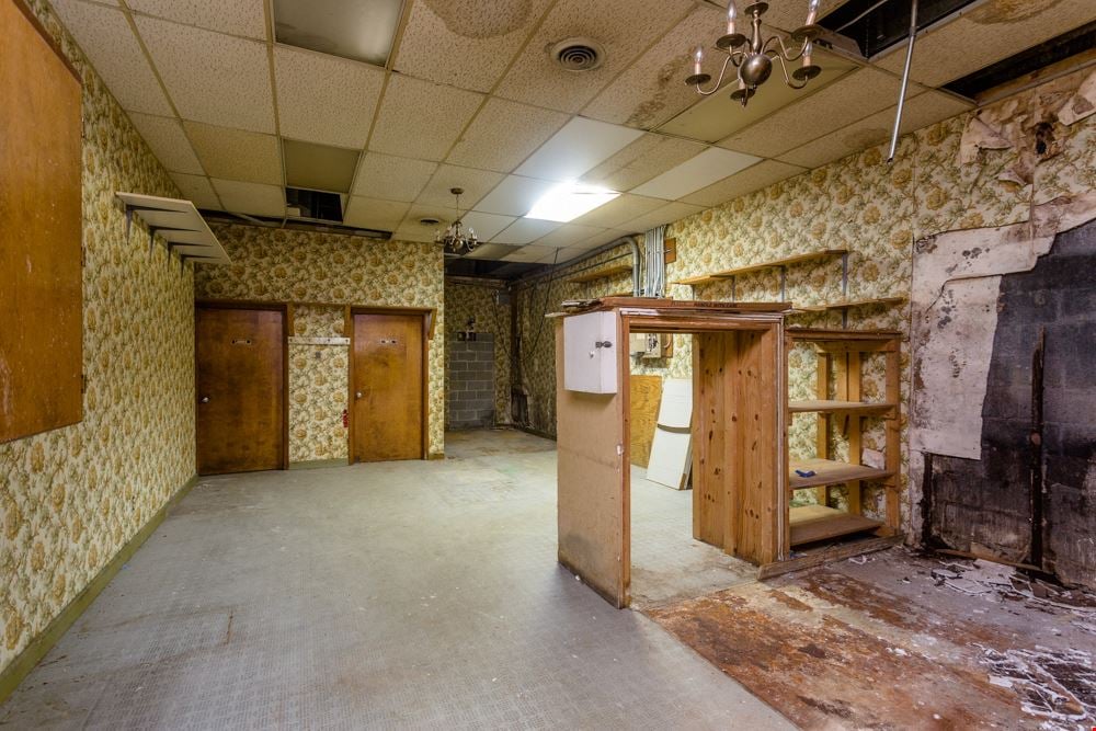 FORMER JESS' LUNCH LOCATION IN HISTORIC DOWNTOWN HARRISONBURG