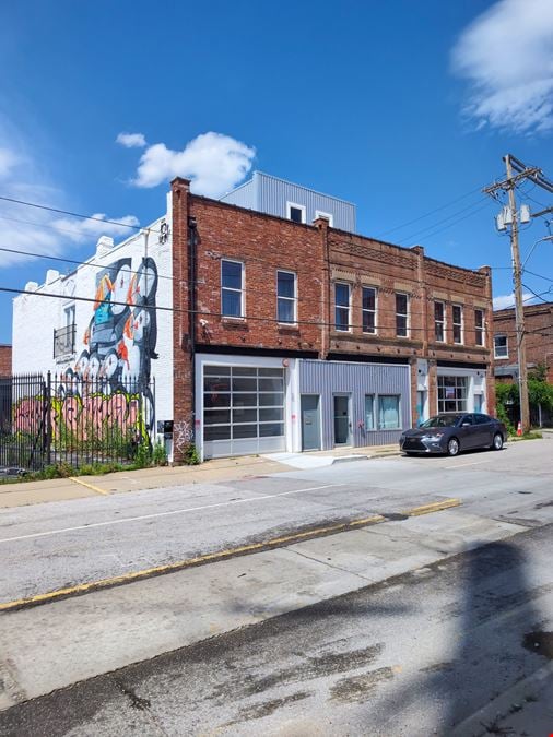 704-706 E 19th St