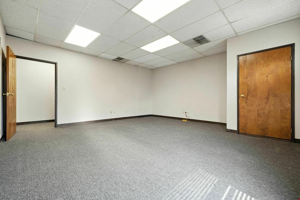 2244 South Hamilton Road, 101 & 103, 2246 South Hamilton Rd, 100
