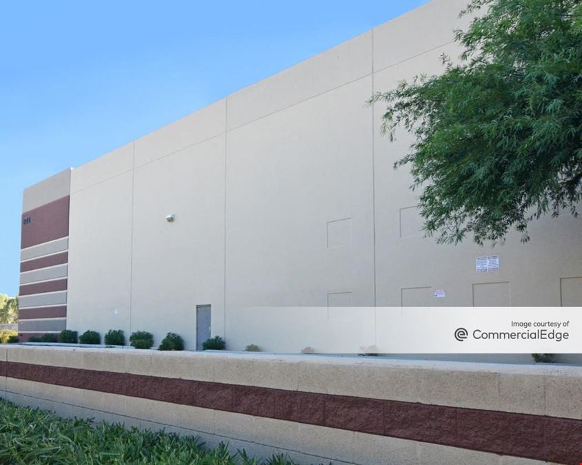 Saguaro Logistics Center