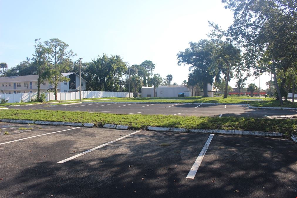 South Daytona Retail Building