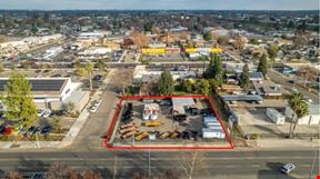 Freestanding Retail Automotive Buildings on Blackstone Ave