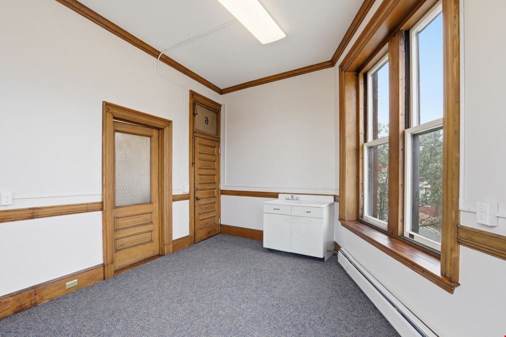 NOW LEASING! Premier Office/Retail Suites in Downtown Amesbury, MA