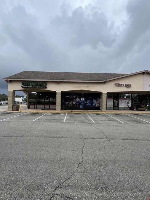 Cross Creek Shopping Center