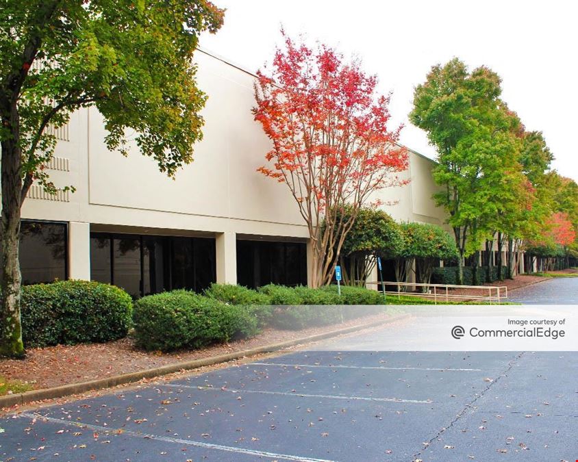 Park North Business Center - 675 & 715 Park North Blvd