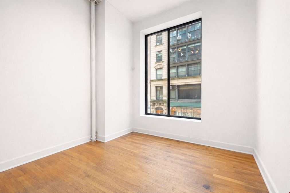 17 W 17th St