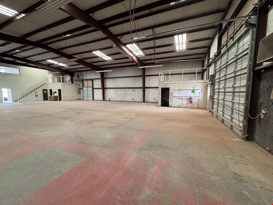 7,200 SF on 1.14 Acres