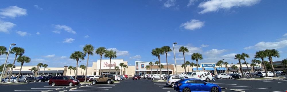 Sabal Pointe Plaza