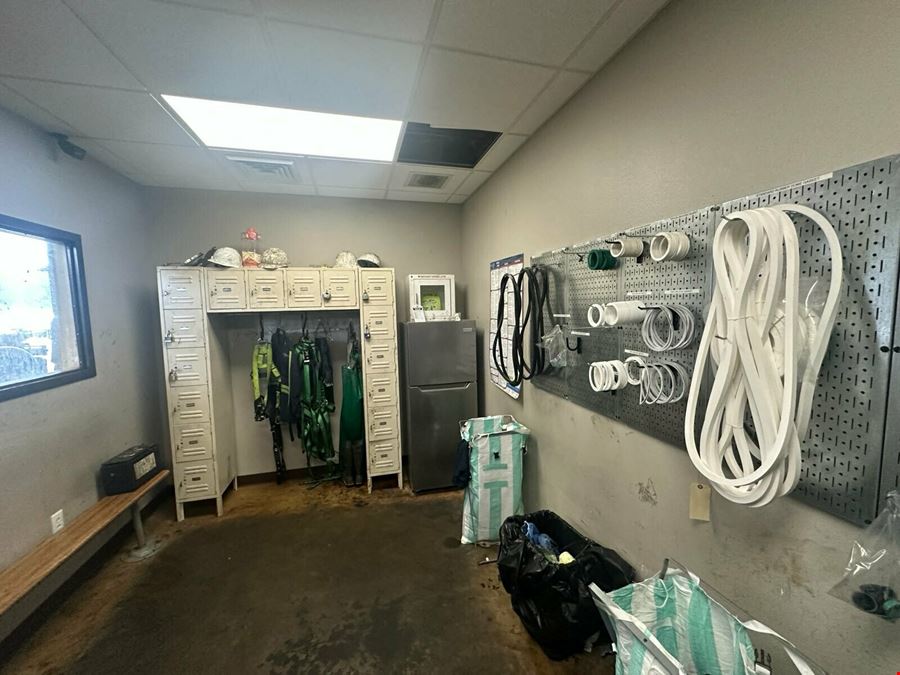 1051 Aqua Dr.