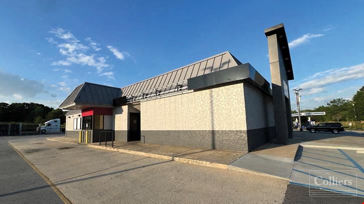 ±2,640 SF | Sublease | Quick Service Restaurant with Drive-Thru Window in Fountain Inn