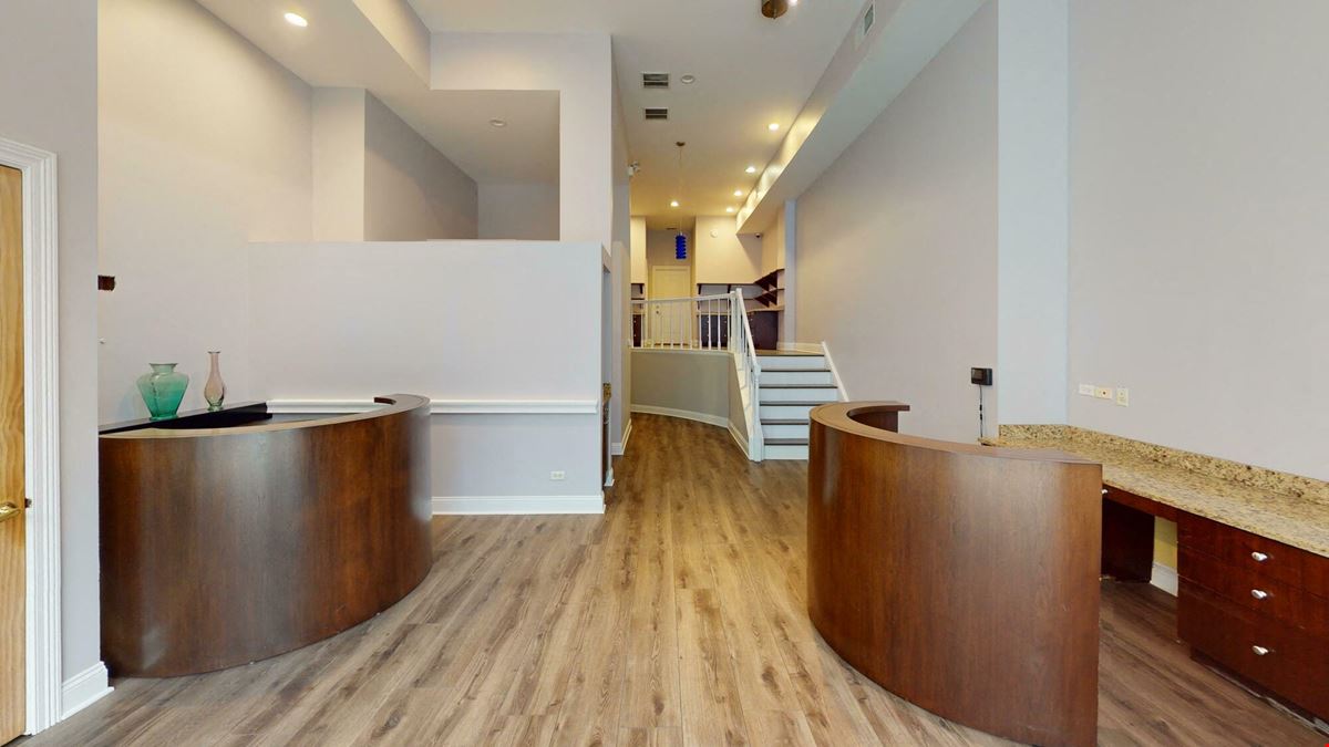 1009 W Fulton