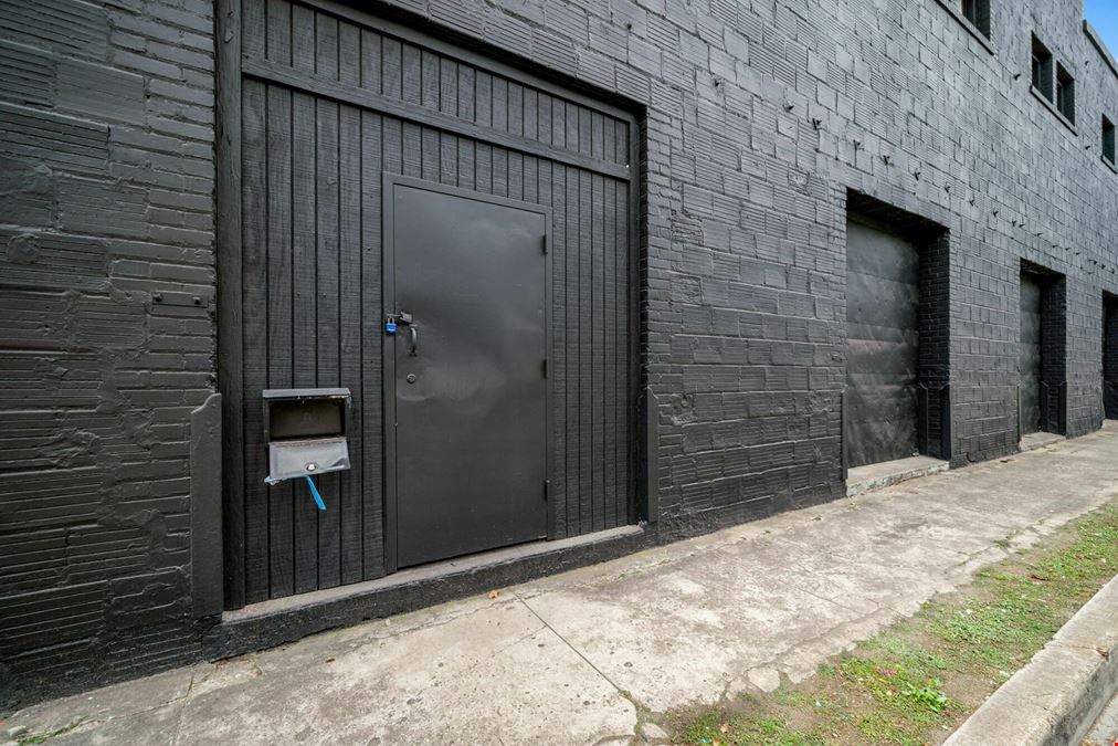 200 Seguin St