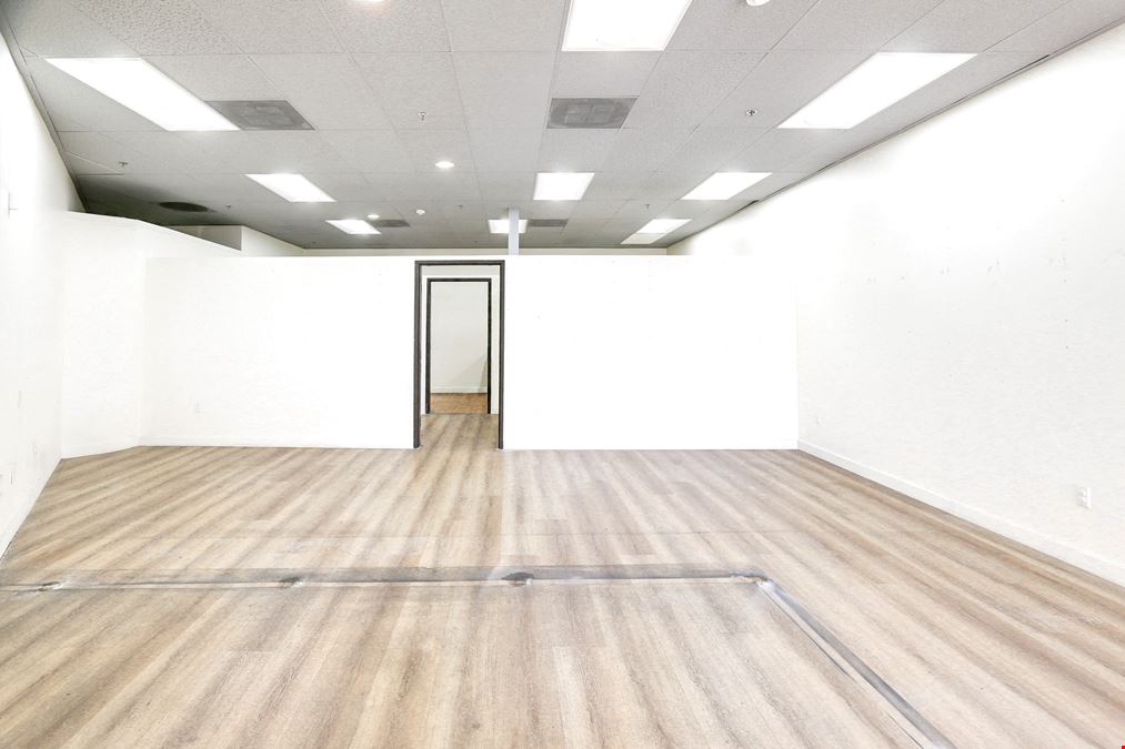 RETAIL/CREATIVE OFFICE AVAILABLE | Venice + Western