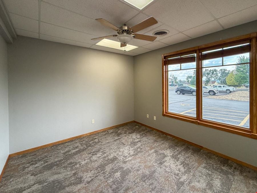Professional Office Space For Lease in the Highlands