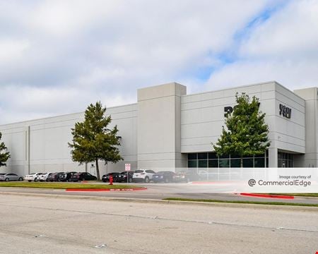 Preview of Industrial space for Rent at 925 Freeport Pky