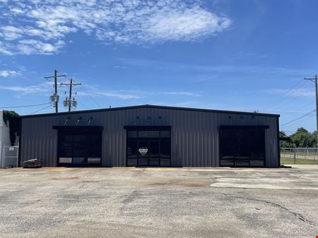 Preview of commercial space at 325 Highway 463
