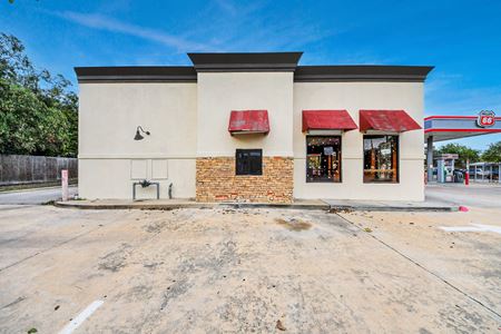 Preview of commercial space at 8402 Hillcroft St