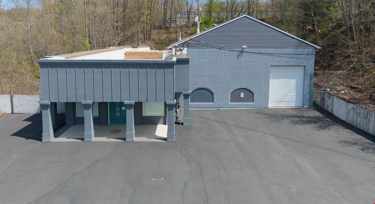 2391 S Main St