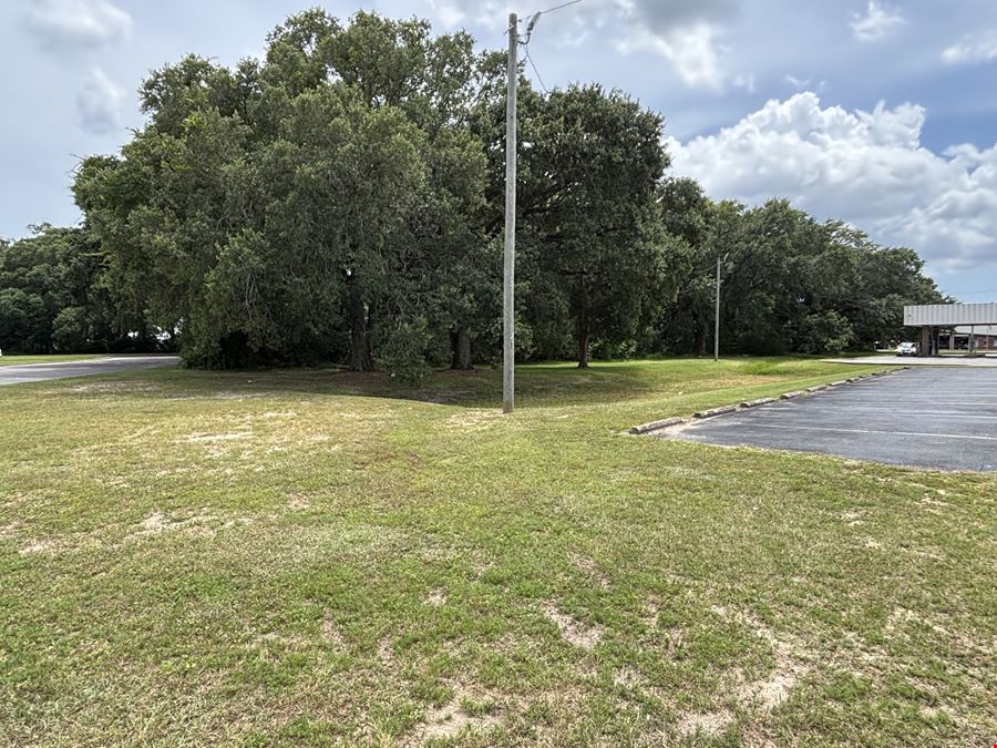 6200 North W St | Excess Land