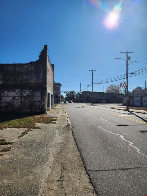5 Parcel Package in Robersonville