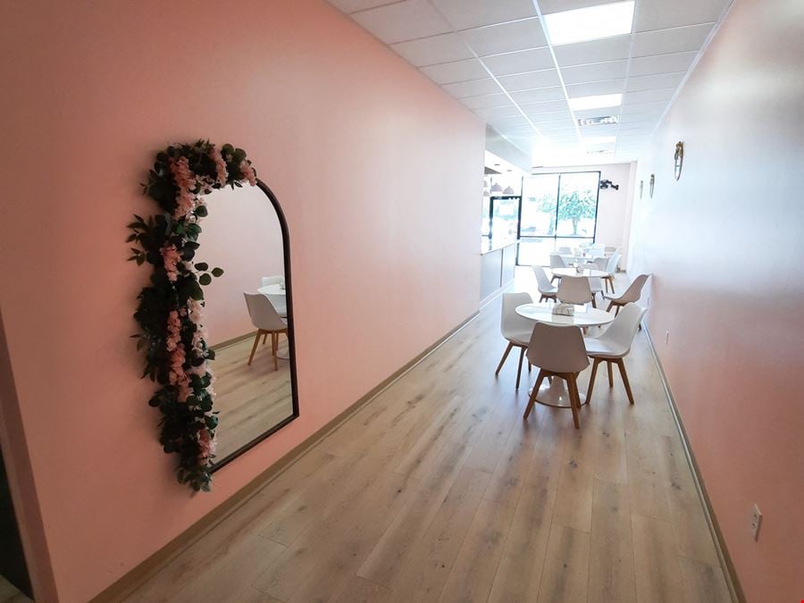 Retail Suites Fronting O'Neal Lane