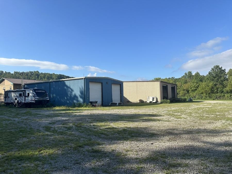 Harriman Auto Service Warehouse and Acreage