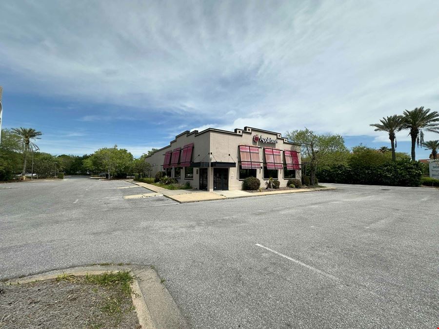 Prime Free-Standing Building in Miramar Beach, FL