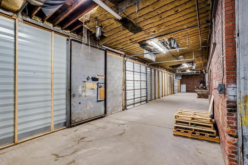 320 S Washington, Hutchinson