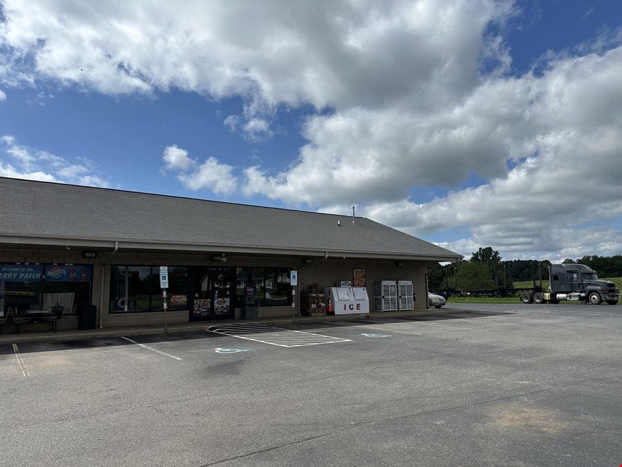 Berry Patch Market & Grill