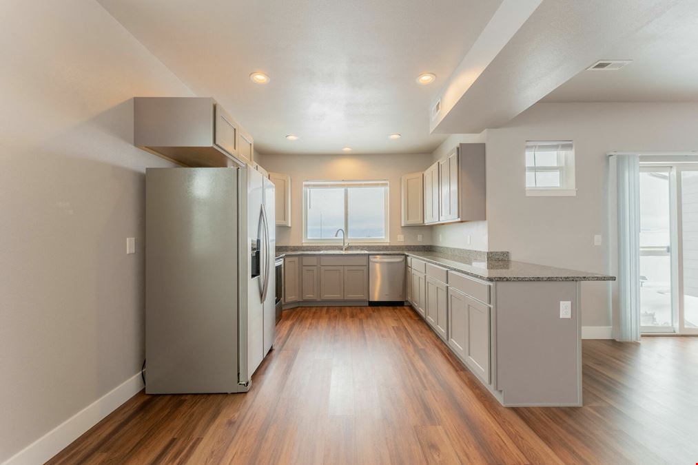 South Hills 10-Unit