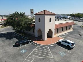 IH 35 Building For Sale