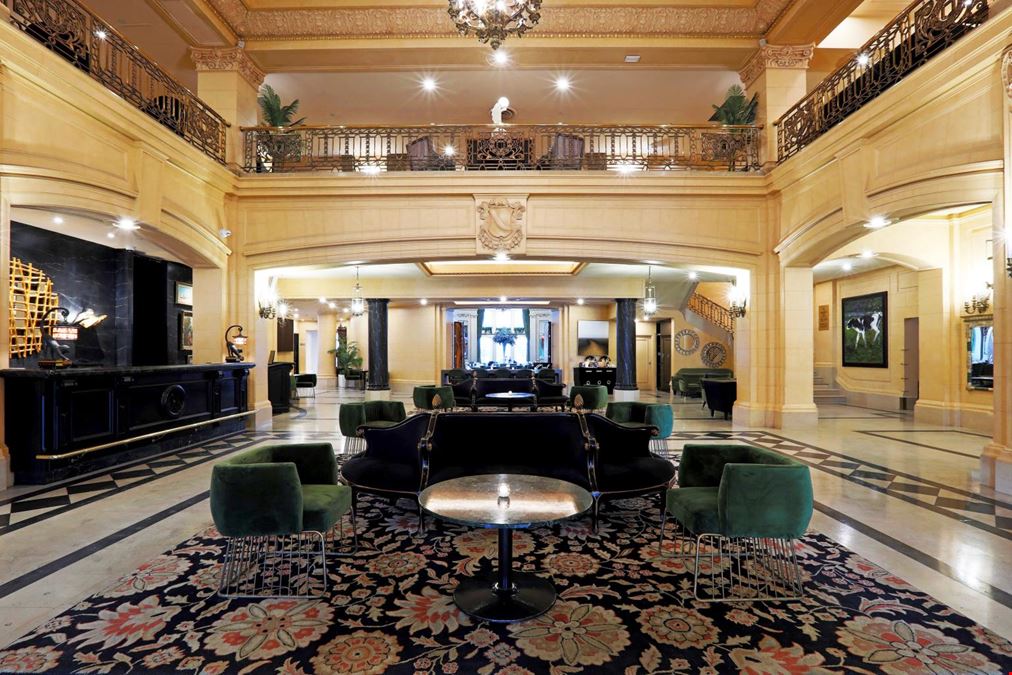 Fort Garry Hotel