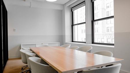 Preview of commercial space at 28 West 44th Street