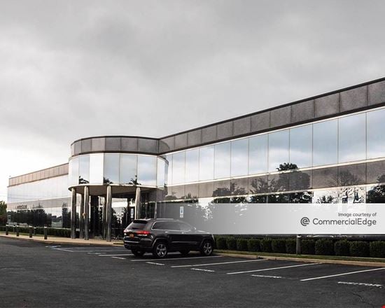 Preview of Industrial space for Rent at 515 Broadhollow Road