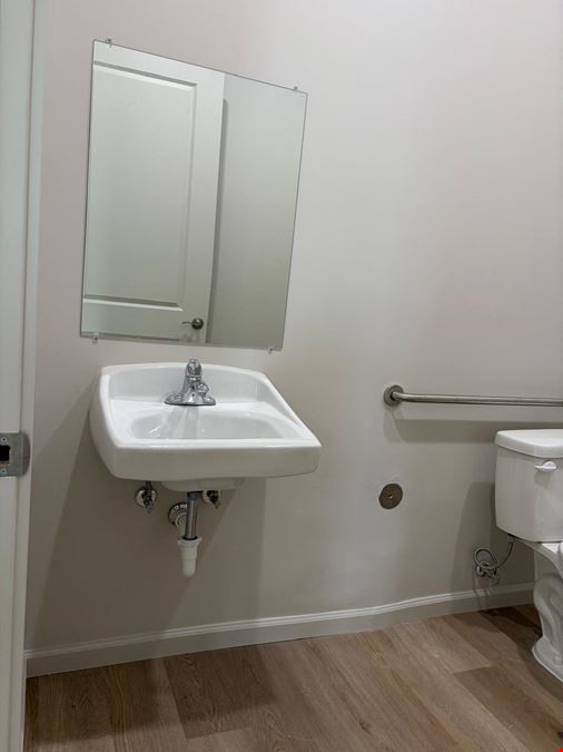 701 Crystal falls pkwy