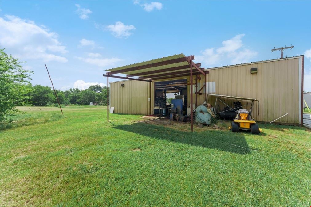 Warehouse for Sale in Kerens