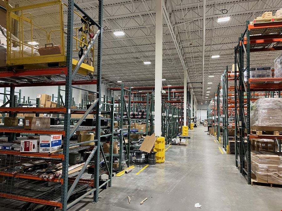 LARGE WAREHOUSE SUBLEASE