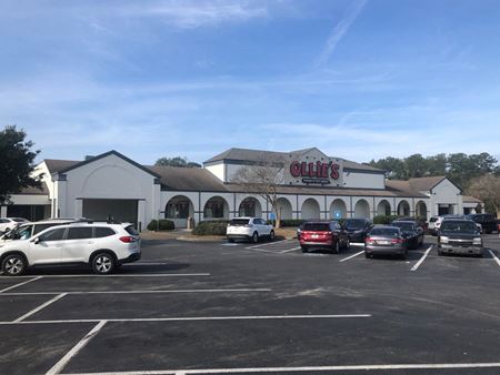 Preview of Retail space for Sale at 2551 E Pinetree Blvd