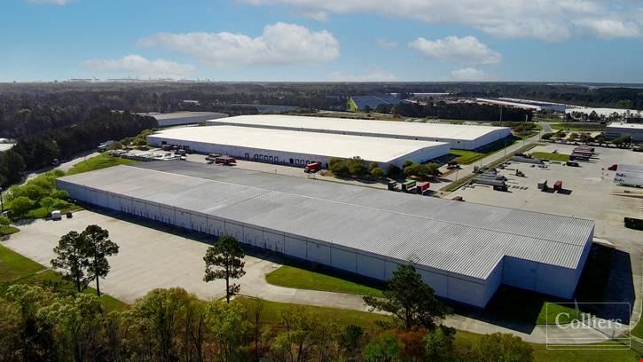 ±176,400 SF Warehouse Building for Sublease