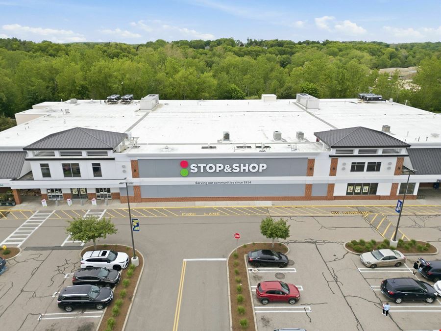 Cumberland, RI - Stop & Shop Plaza