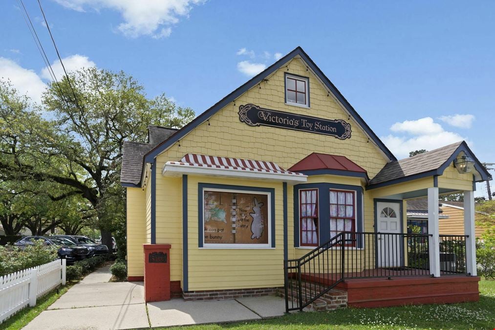 Victoria's Toy Station