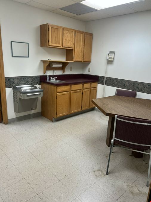 1513 W Saint Germain St