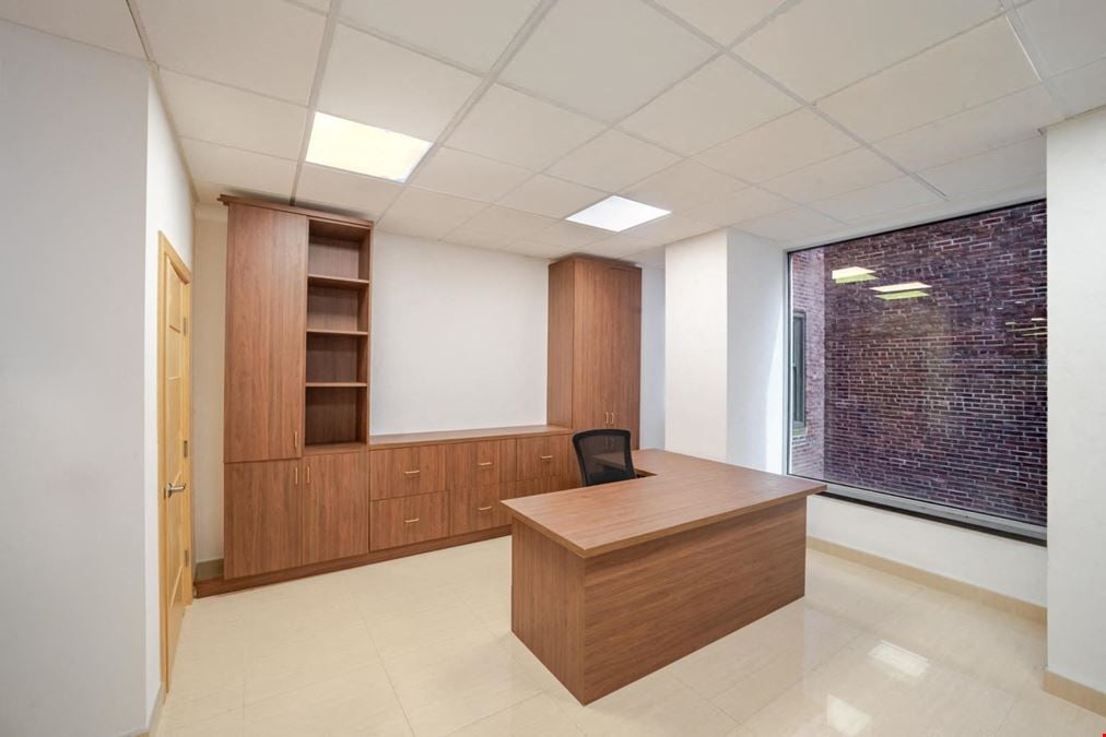 304 Fifth Ave, NY NY 10001