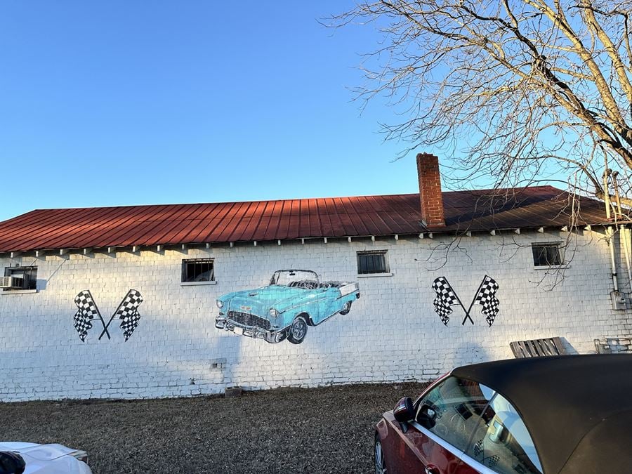202 N Main St Warrior Al Former Automotive Shop