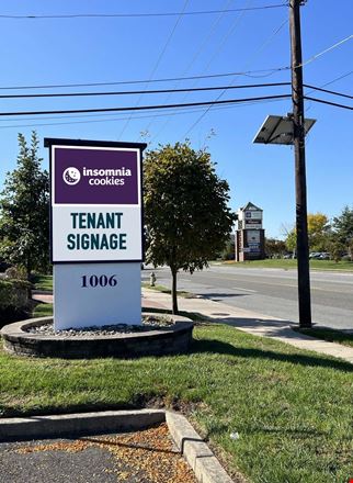 Preview of Retail space for Rent at 1006 Haddonfield Road