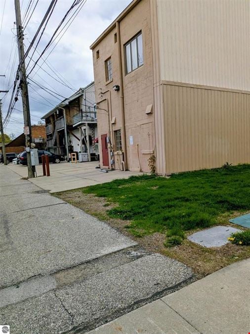 201 S Main St
