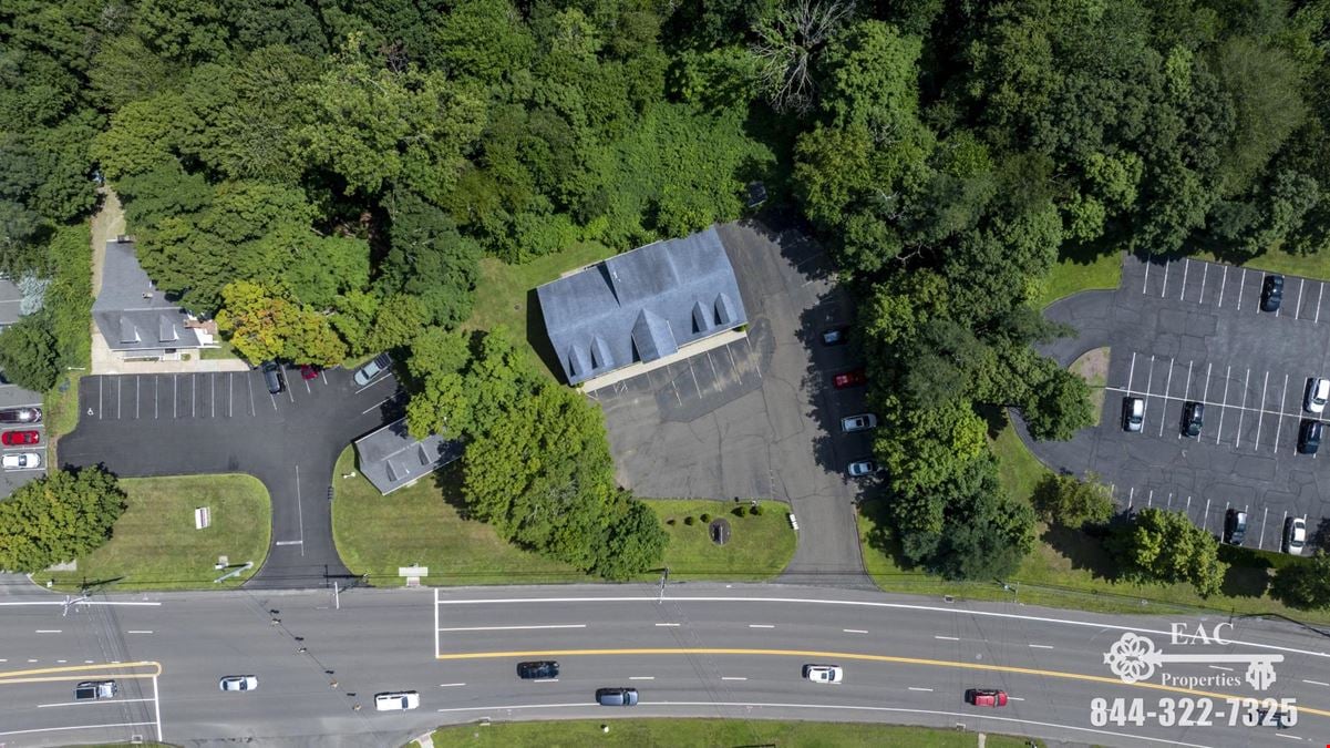 238 Monroe Turnpike, Monroe