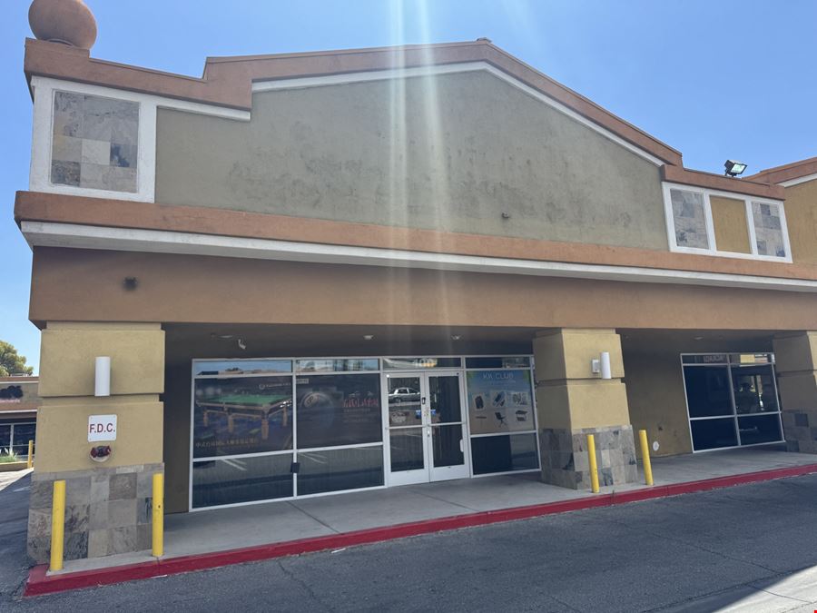Retail Space in High Traffic Area
